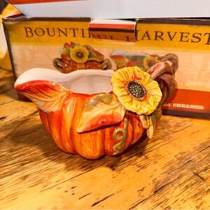Sunflower Pumpkin Creme Dispenser